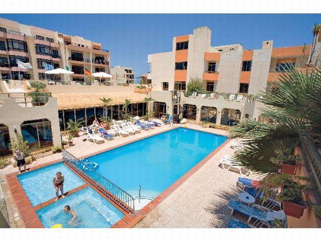 Clover Holiday Complex Qawra Exteriör bild