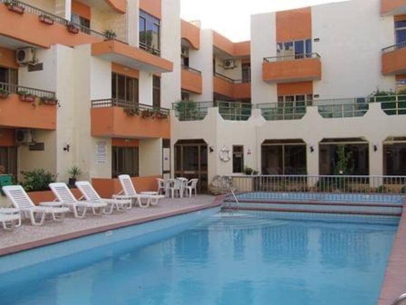 Clover Holiday Complex Qawra Exteriör bild